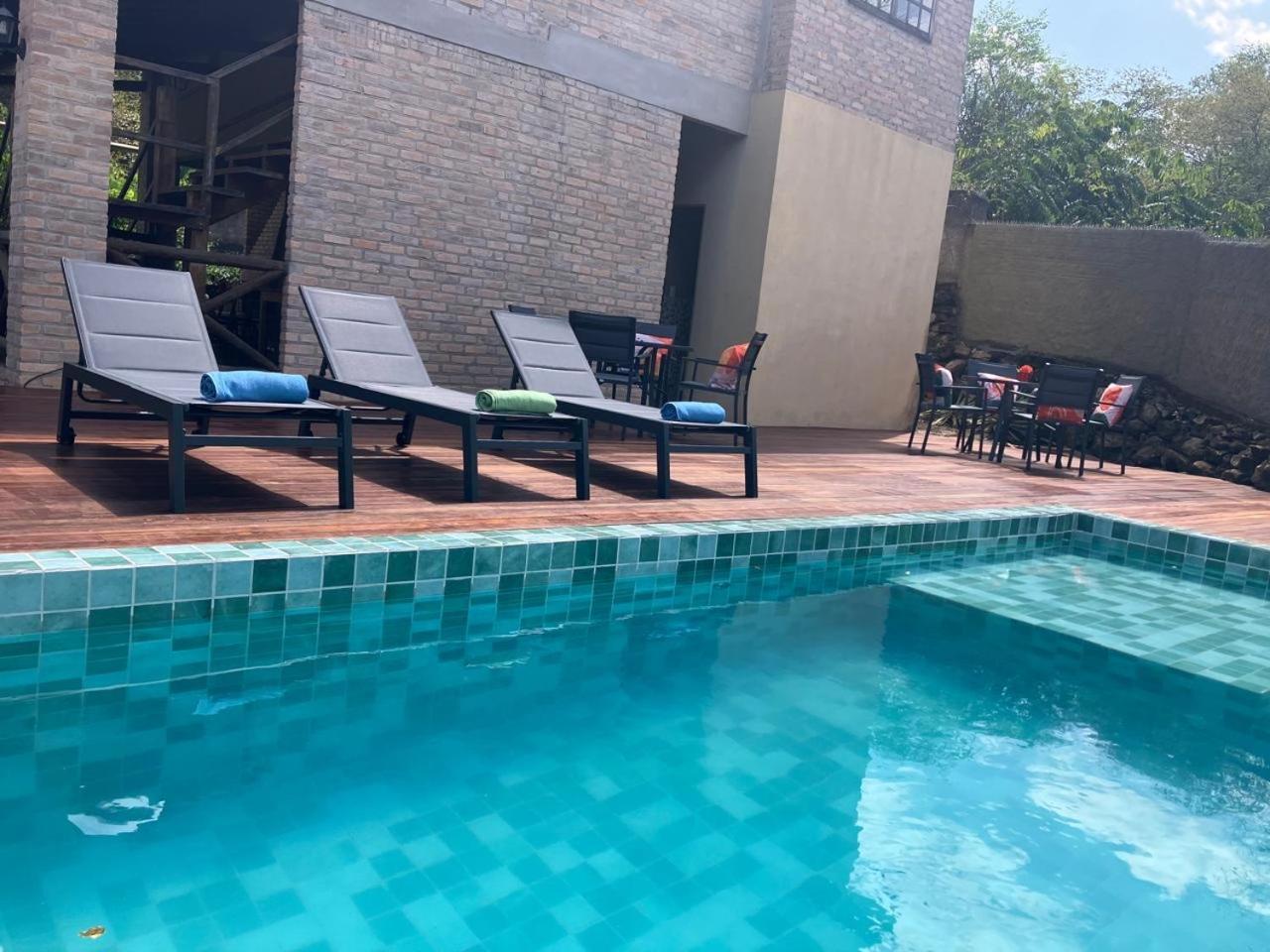 Villa Justen Pousada 렝소이스 외부 사진